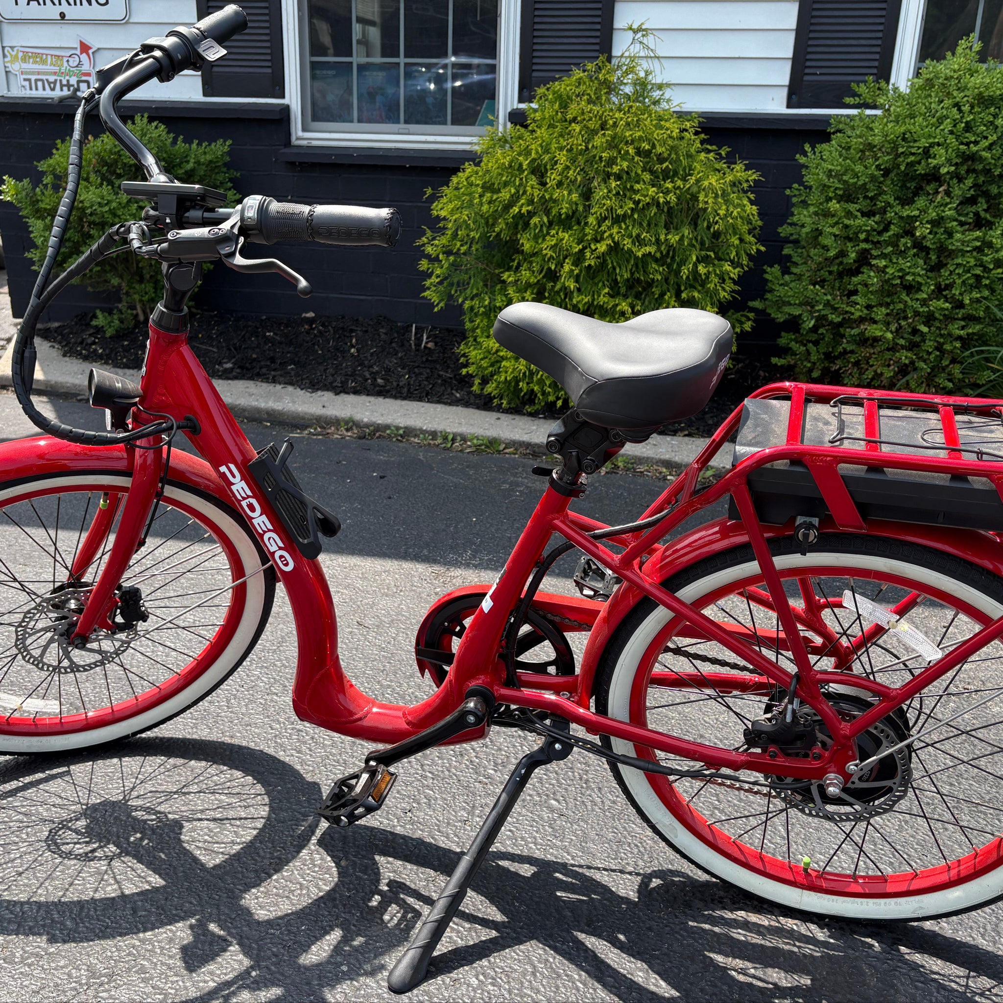 Pedego Boomerang 24'' Step-Thru E-bike